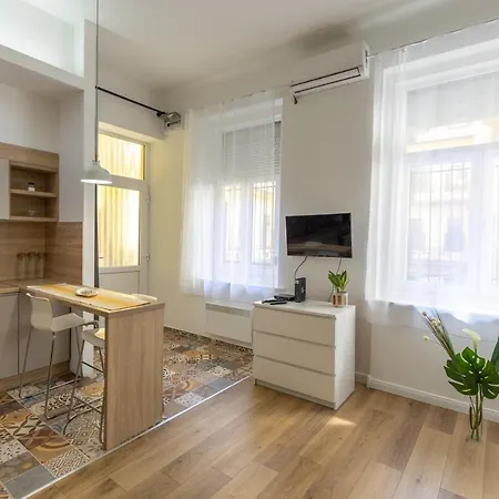 Acacia Apartamento *